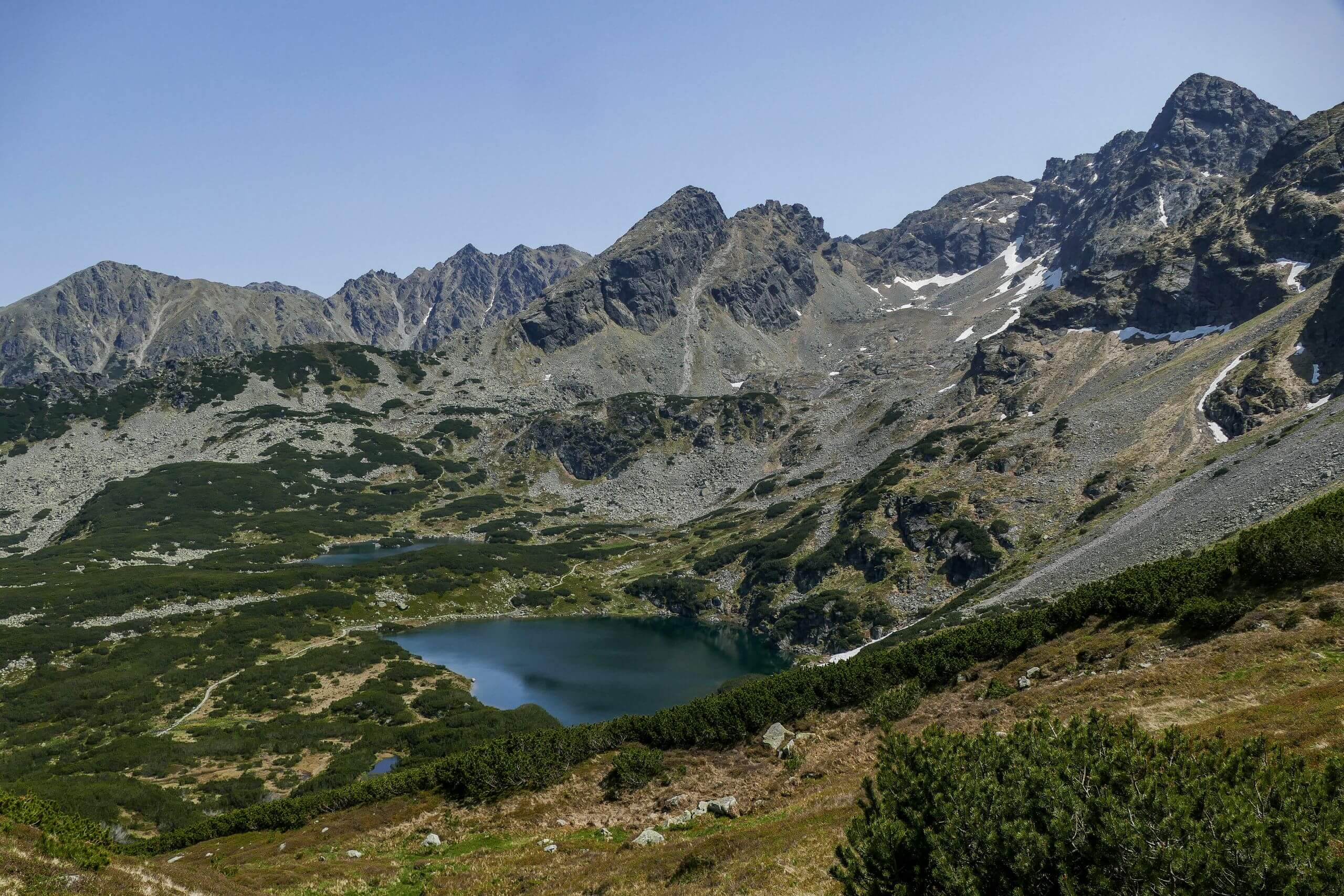 Hala Gąsienicowa i stawy 