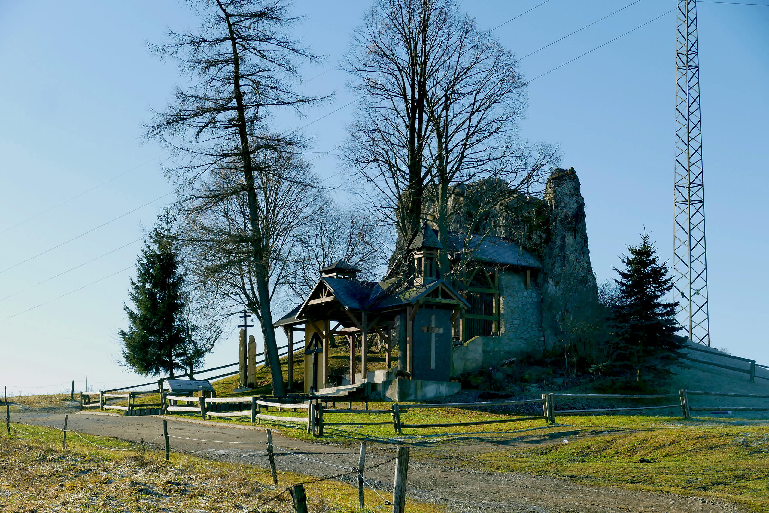Skalka w drodze na Jaworowy Wierch