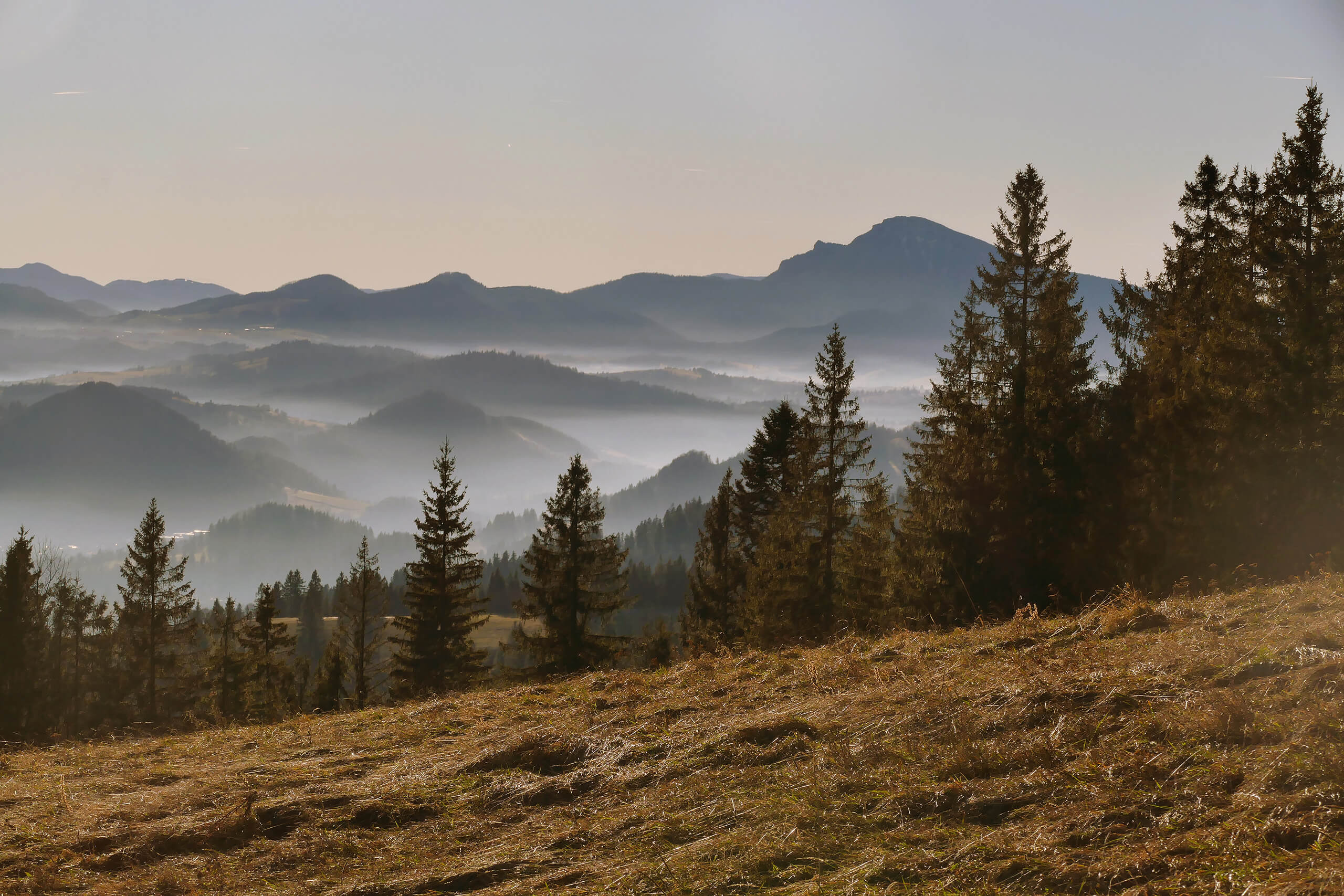 Wielki Chocz widziany ze szlaku