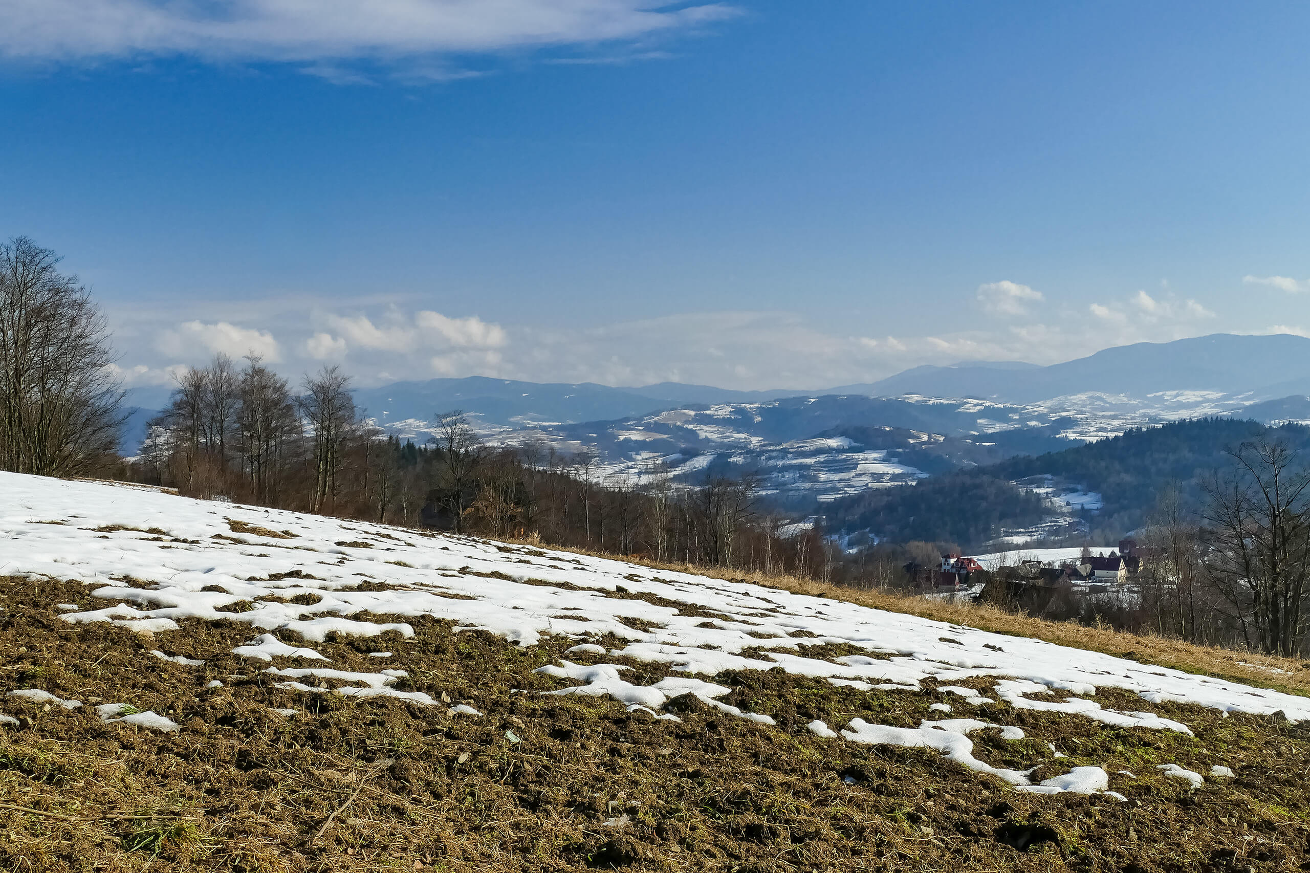 Widok na Beskid Wyspowy-na wschód